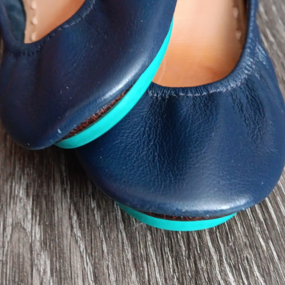 Navy Blue Leather Flats - Picture 2 of 8